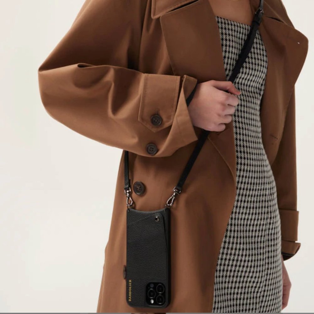 NWT iPhone 11 Pro Max EMMA Pebble Leather Crossbody Bandolier in Black/Pewter